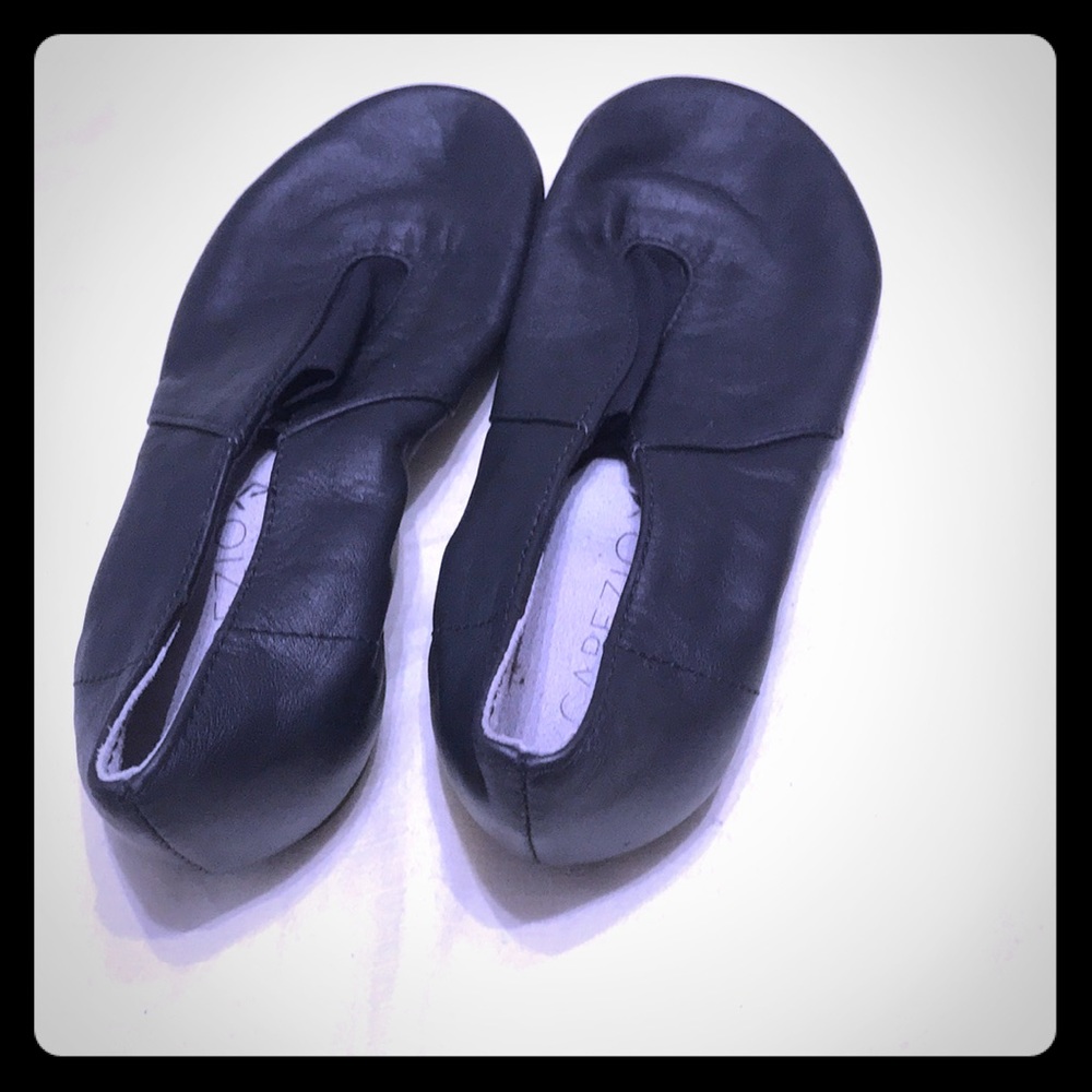 Jazz dance shoes